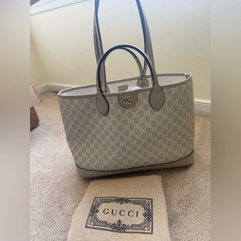 Gucci Beige GG Supreme Tote Bag with Dust Bag & Box
